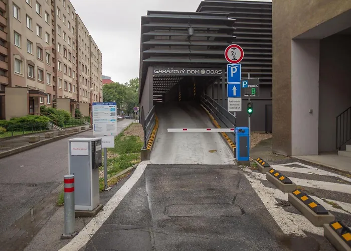 Апартаменти In The Center Of Kosicka 52 *